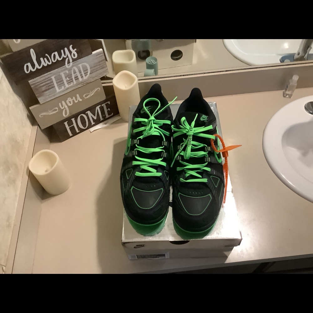 Off-White x Air Rubber Dunk 'Green Strike' – Size US 11.5 M